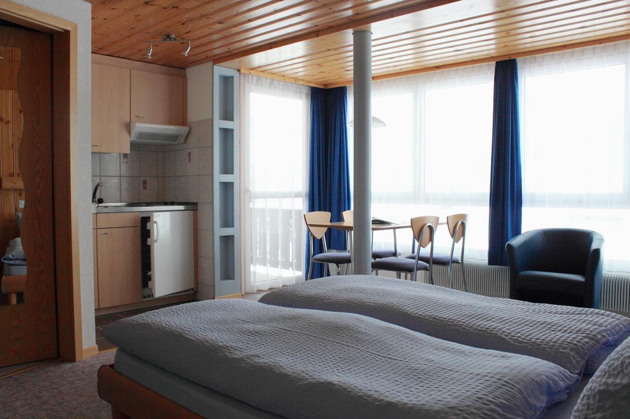 Hotel Alpha Grächen Esterno foto