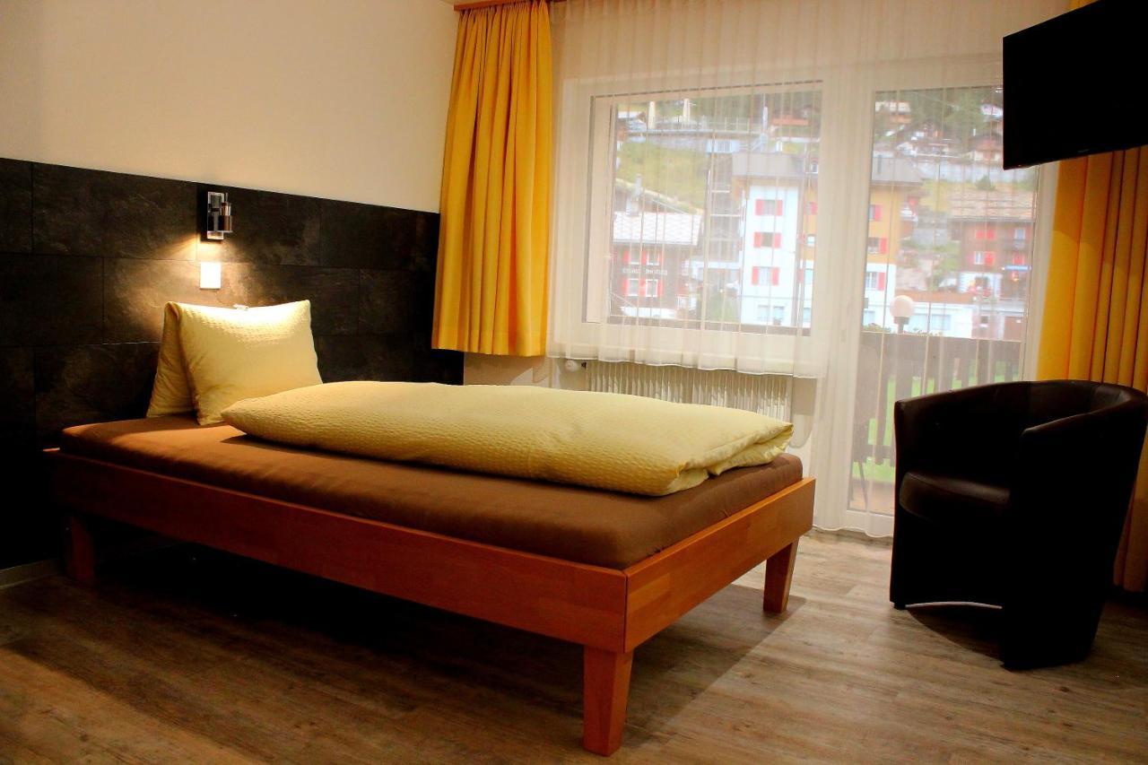 Hotel Alpha Grächen Esterno foto
