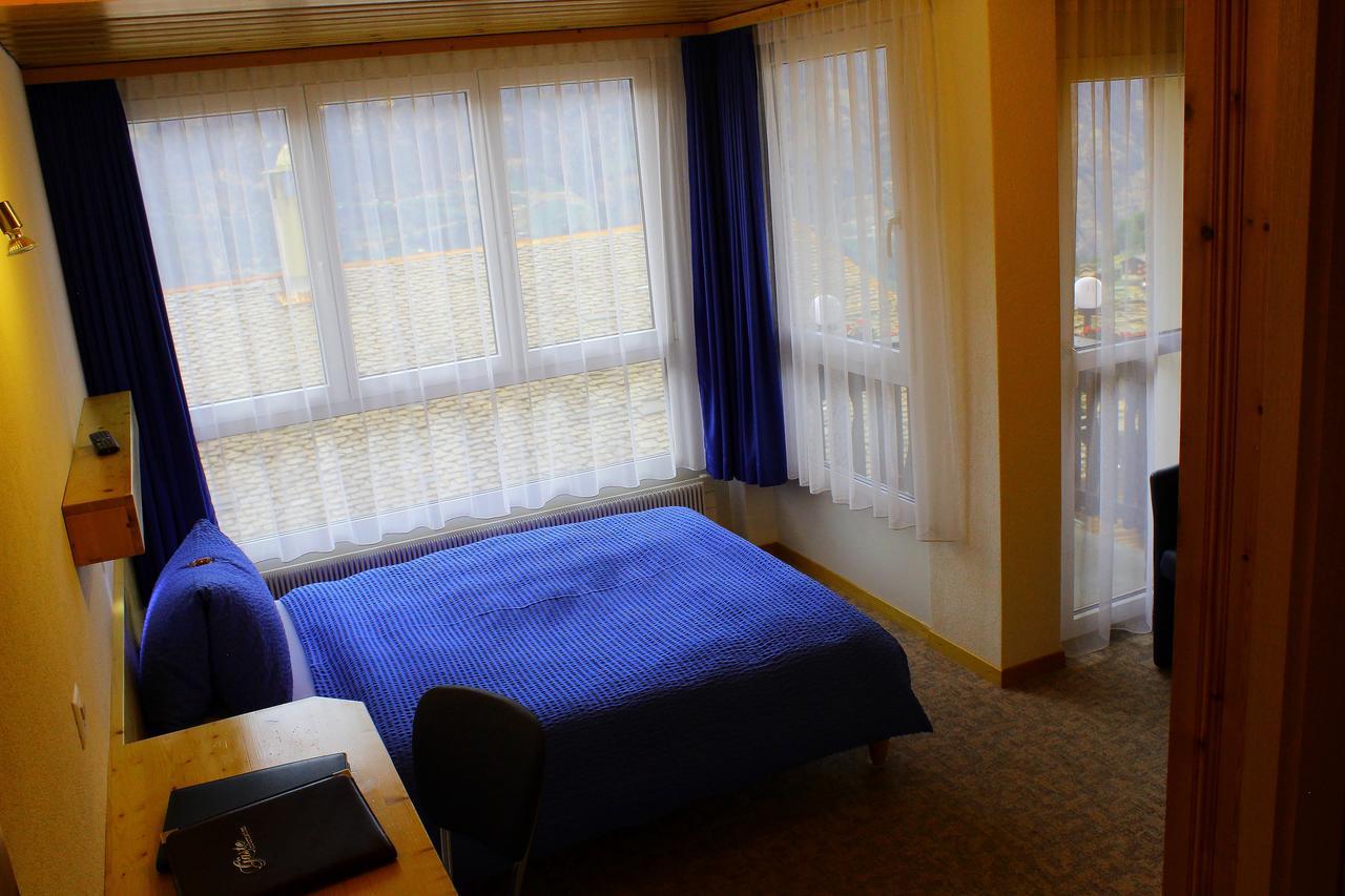 Hotel Alpha Grächen Esterno foto