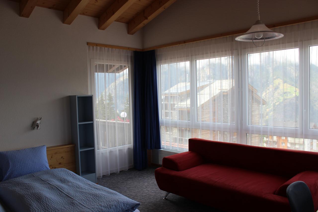 Hotel Alpha Grächen Esterno foto