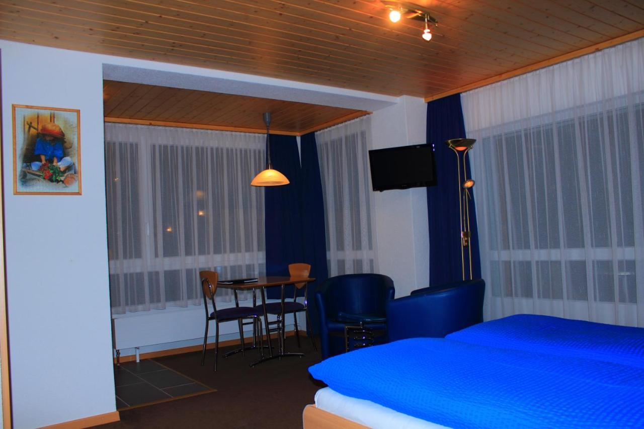 Hotel Alpha Grächen Esterno foto