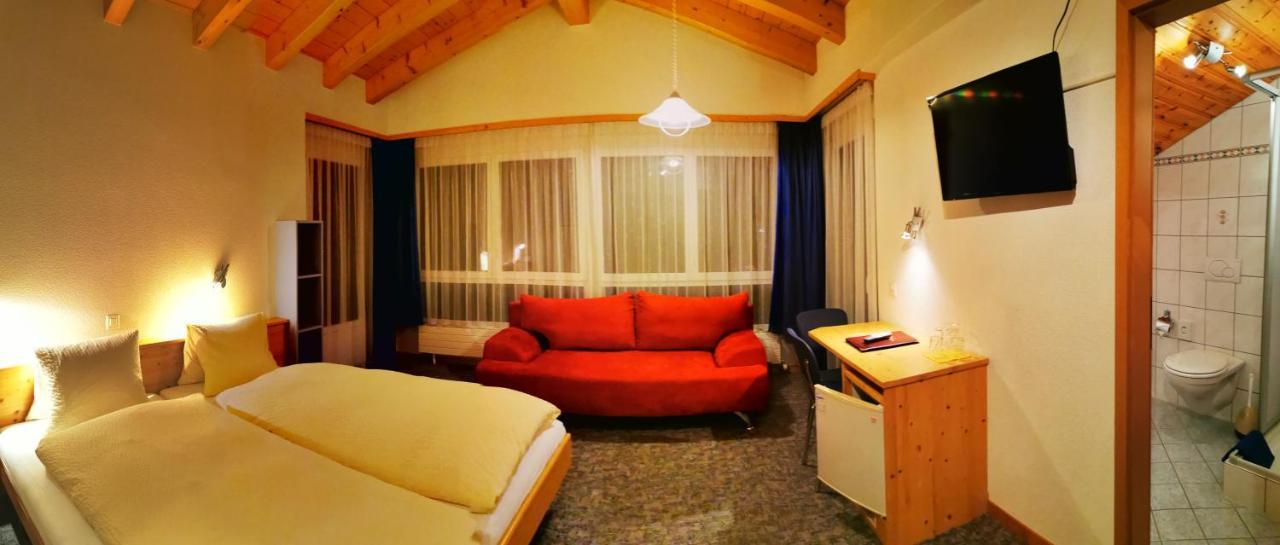 Hotel Alpha Grächen Esterno foto