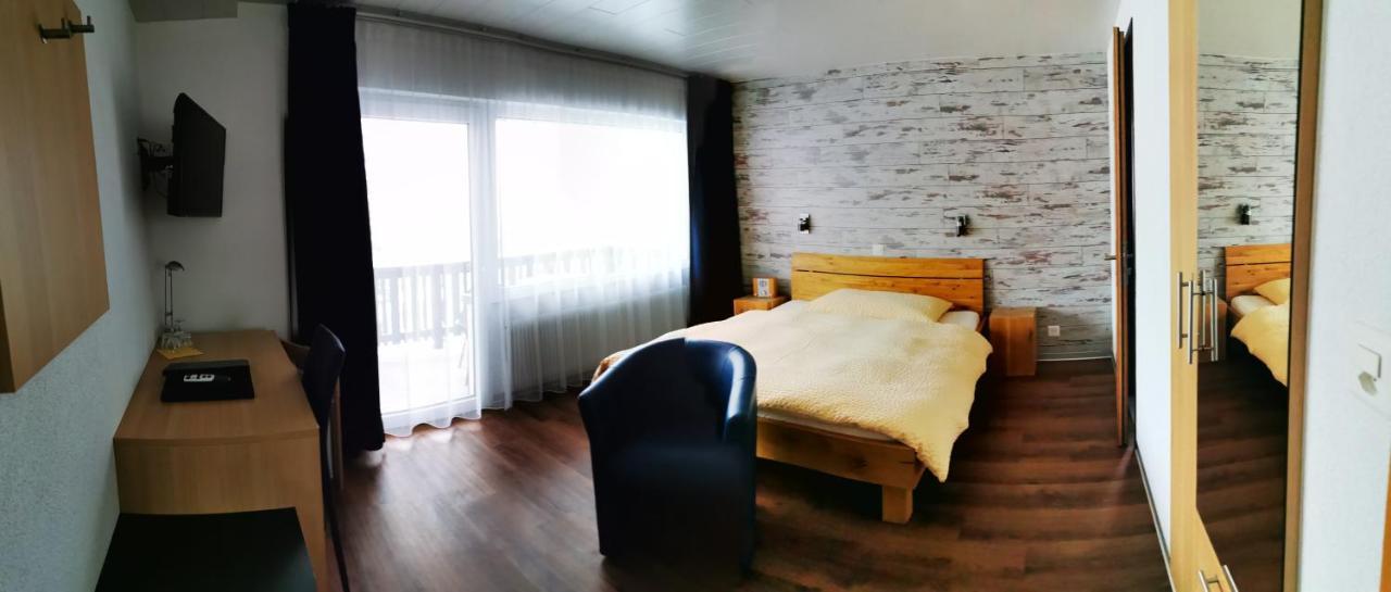 Hotel Alpha Grächen Esterno foto